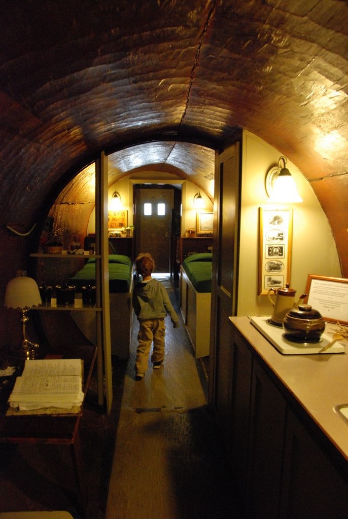 oneloghouse.jpg